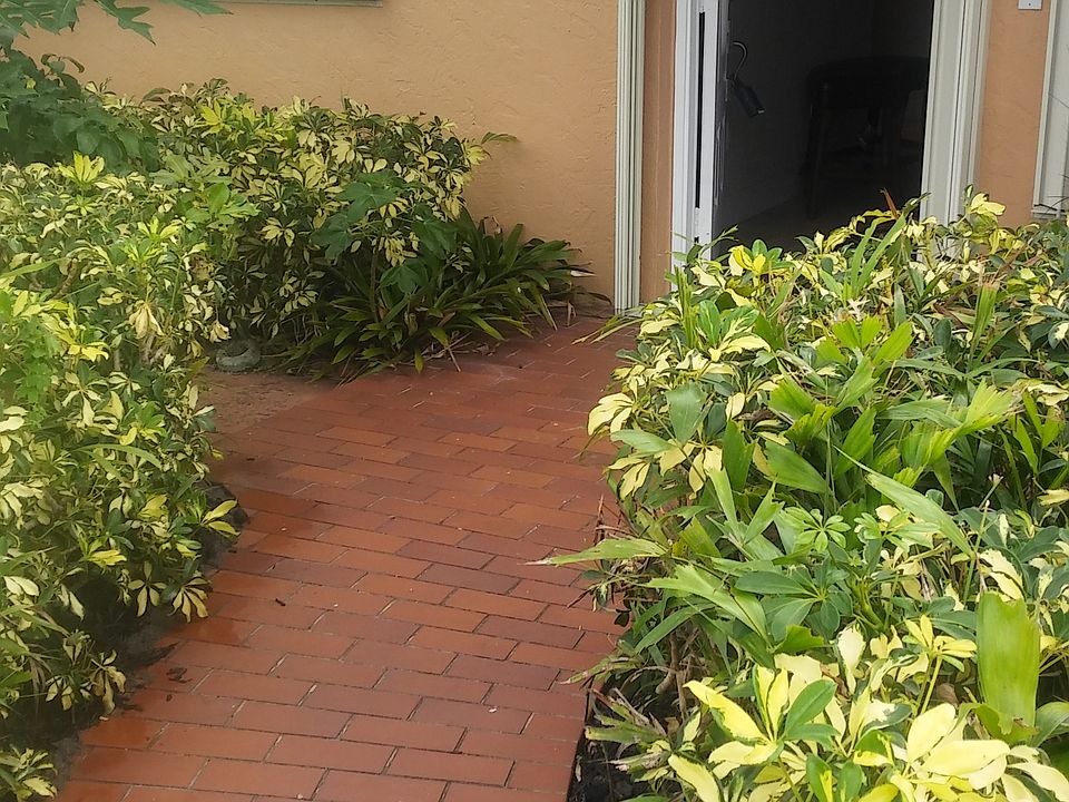 2nd image of 4424 Wilkinson Dr