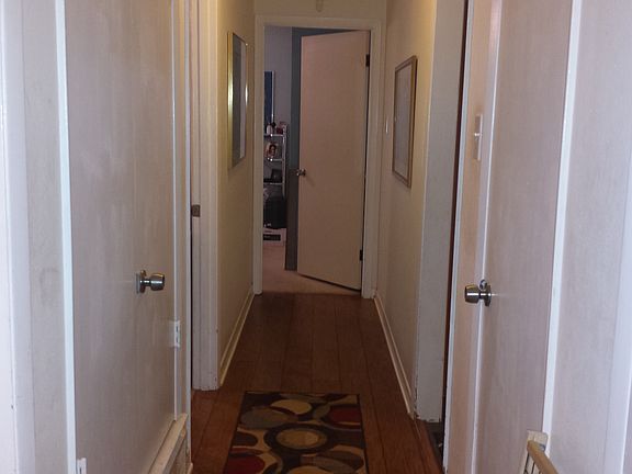 2nd image of 28 Puuhina St APT A