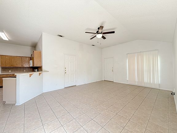 2nd image of 216 Dale Earnhardt Dr #B