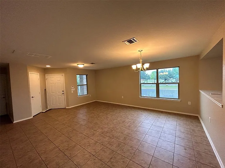 9001 Bird Brook Ln — Photo 4