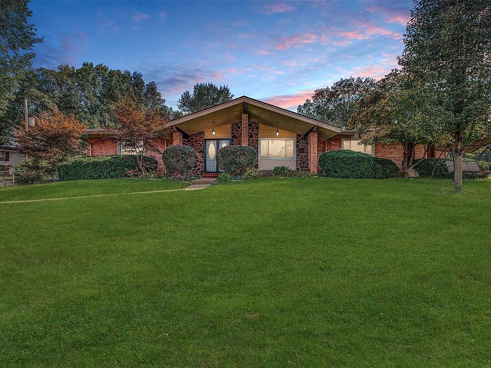 1st image of 10034 Pebble Beach Dr