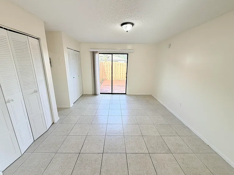 1798 My Pl #1798 — Photo 3