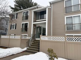 15 Village Way APT 8, Natick, MA 01760