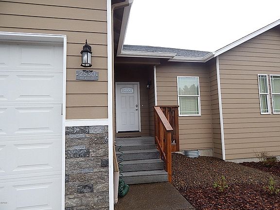 2nd image of 2530 NE 45th