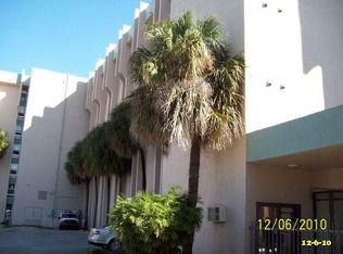 9682 Fontainebleau Blvd APT 105, Miami, FL 33172