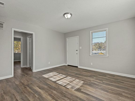 5th image of 1779 Preston St