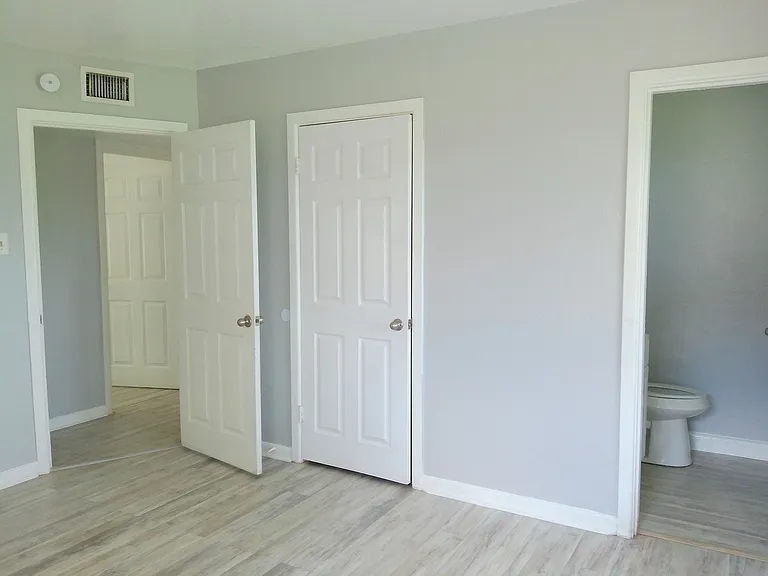 4318 Belfast Dr — Photo 10