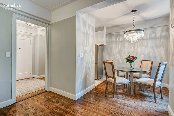 Sold by Sotheby's International Realty | media 19