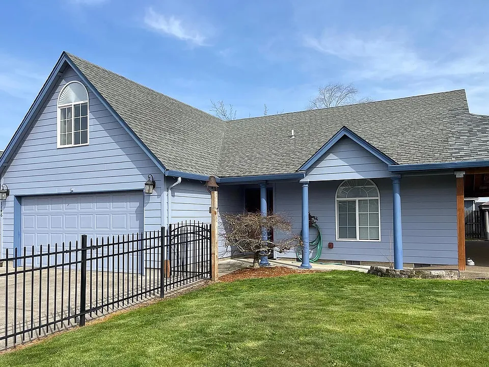 1146 Crystal Ct