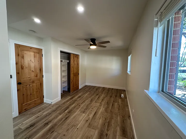 423 Huntridge Dr — Photo 17