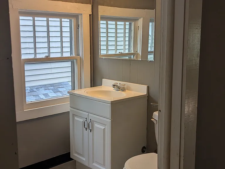 1020 S Moniteau Ave — Photo 14