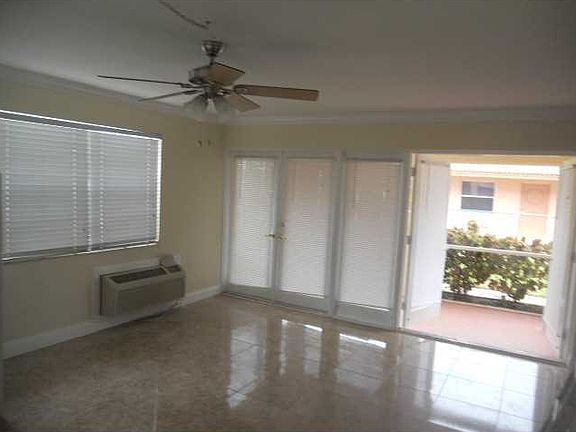 3rd image of 3228 NE 11th St APT 1