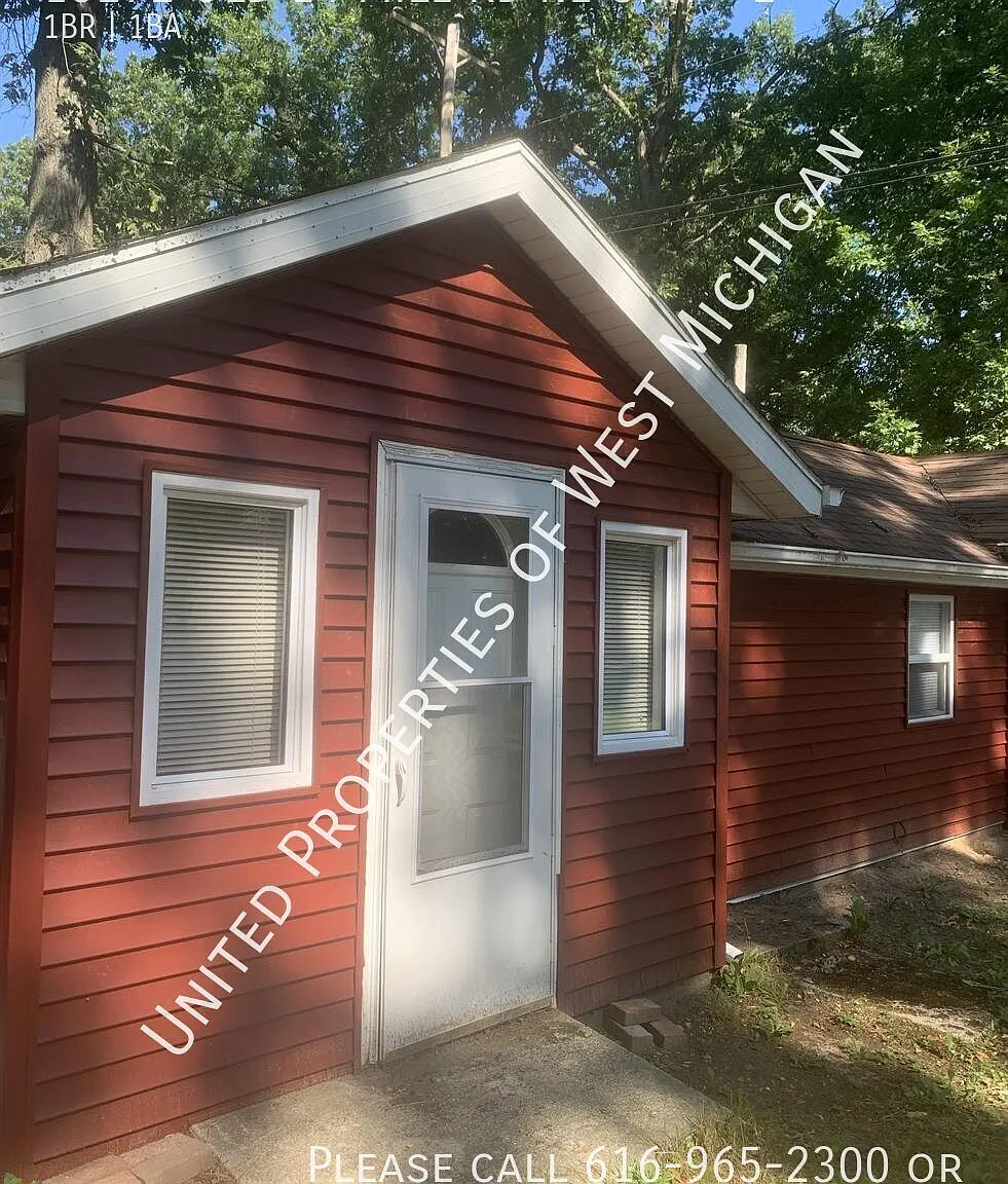 Available Now | Fully remodeled 1 bedroom Apartment in Greenville | Quiet Wooded Setting |Minutes... — Photo 1