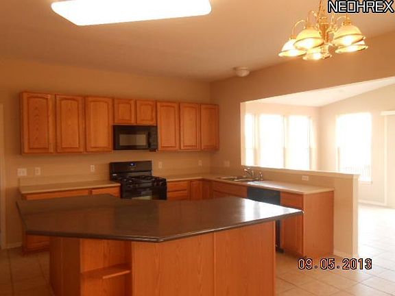 2nd image of 27228 Worthington Ln