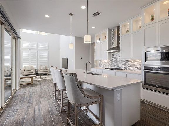 3rd image of 801 E Ashley Rose Ln