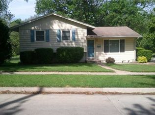 3502 SW 2nd St, Des Moines, IA 50315