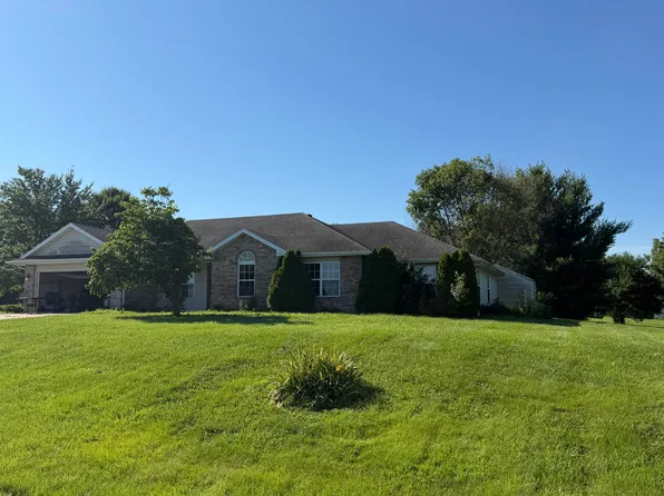 13465 Rosedown Ct, Boonville, MO 65233