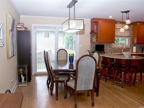4th image of 5 Rosalie Dr