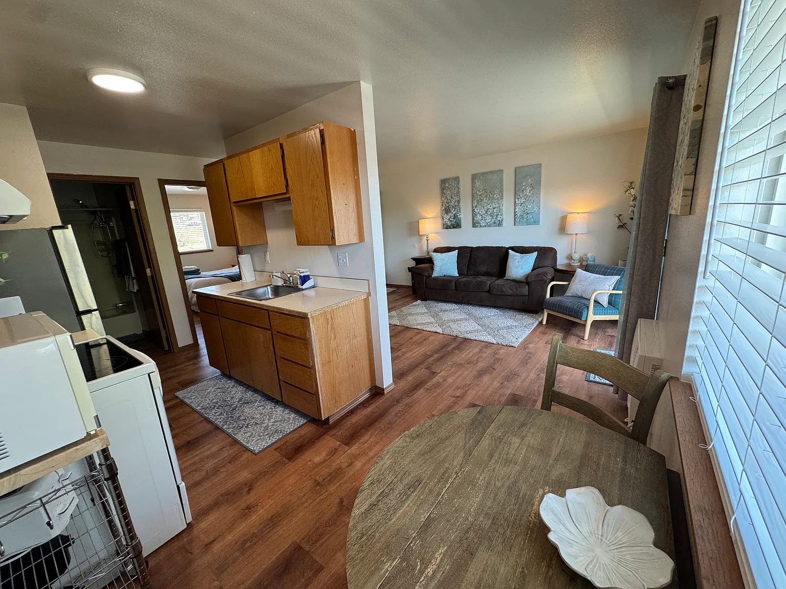 116 E Dewberry Ave — Photo 2