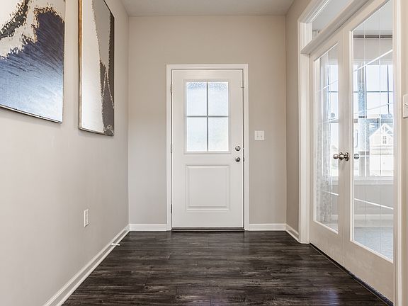4th image of 3731 Gilmore Pl