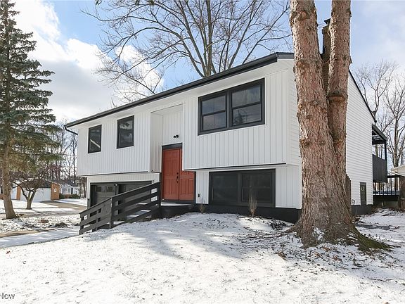 3rd image of 192 Oakleigh Dr