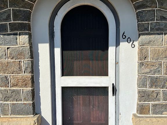 3rd image of 600-608 N 25th St #606