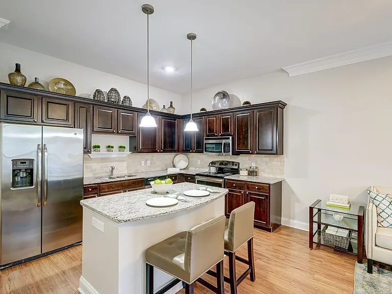 Liberty Place Apartments — Photo 10
