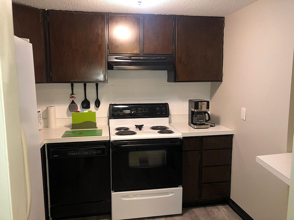 1st image of 2106 Kanawha Blvd E #517B