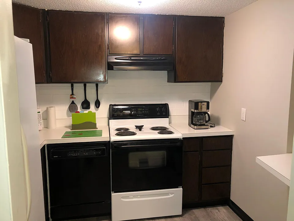 2106 Kanawha Blvd E #517B