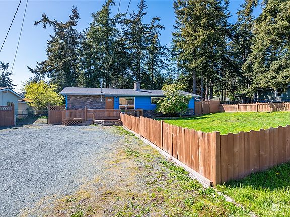 2nd image of 1081 SW Heller Street