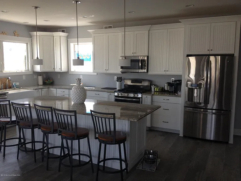 25 Riverdale Ave — Photo 21