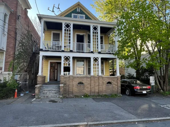 24 Robin Street, Albany, NY 12206