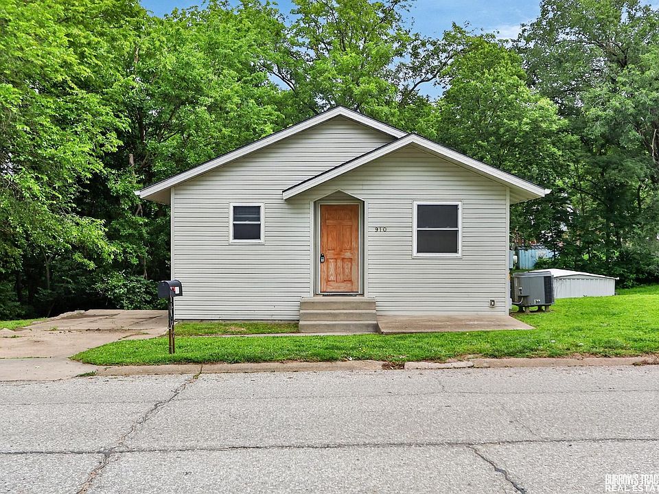 1st image of 910 9th Ave
