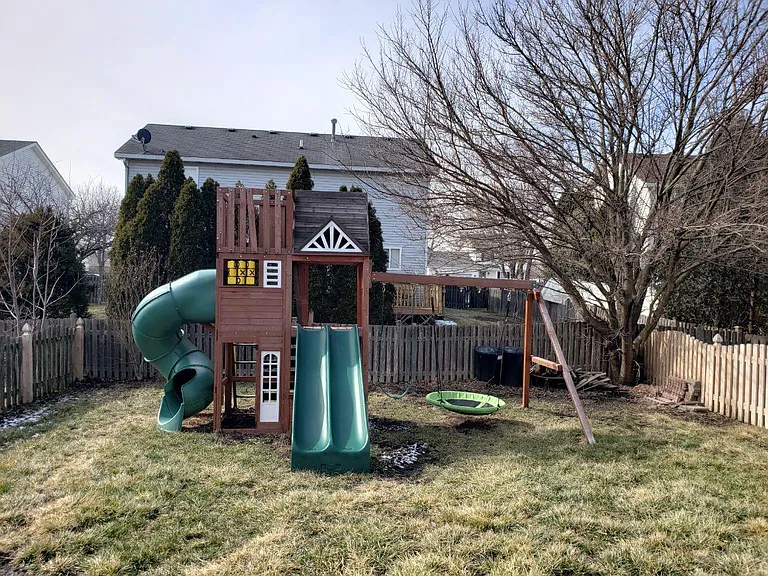 2525 Stonybrook Dr — Photo 17