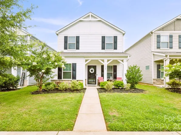 11927 Hambright Rd, Huntersville, NC 28078