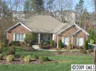 128 Oasis Dr, Mooresville, NC 28117