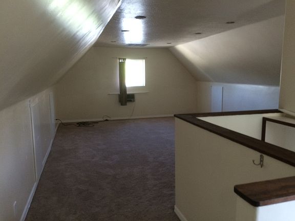 4th image of 919 E Atkin Ave