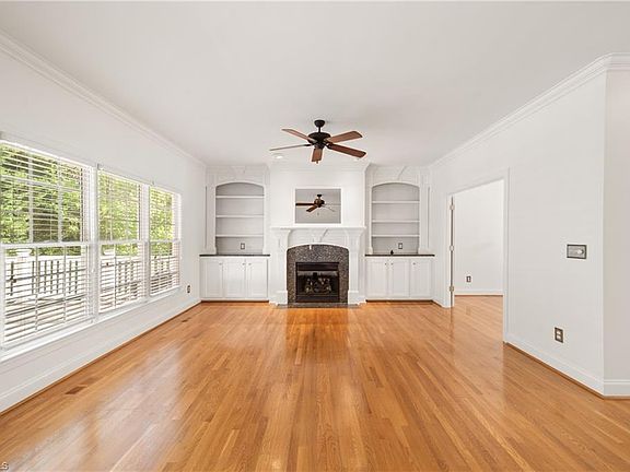 3rd image of 5112 Cedar Trail Pl