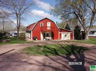 1310 Avenue M, Hawarden, IA 51023