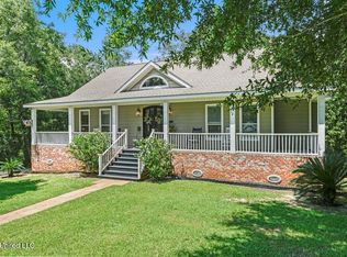 32 Angelica Dr, Picayune, MS 39466
