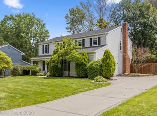 19500 Scenic Harbour Dr, Northville, MI