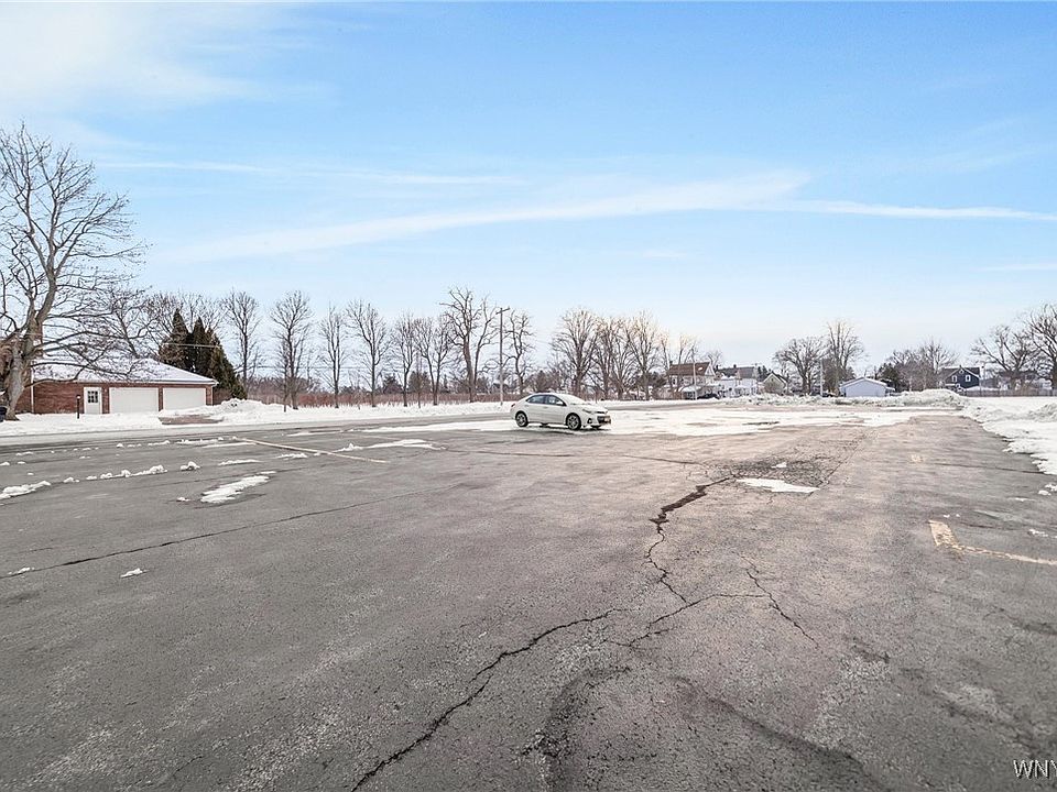 1st image of 25 Lake Ave #65