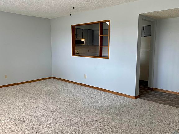 4th image of 1317 Seneca St APT 205