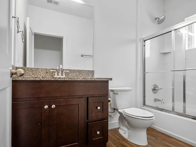 231 Walton Ave #302 — Photo 18