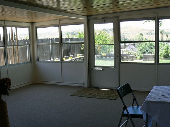 22x17 Screened Patio Room