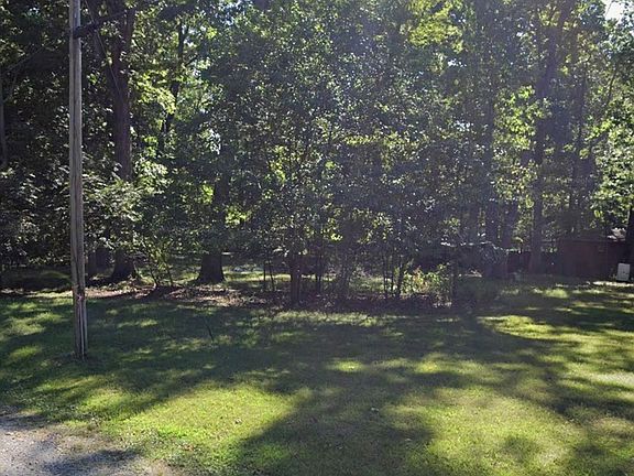 3rd image of 30 Bluejay Ln