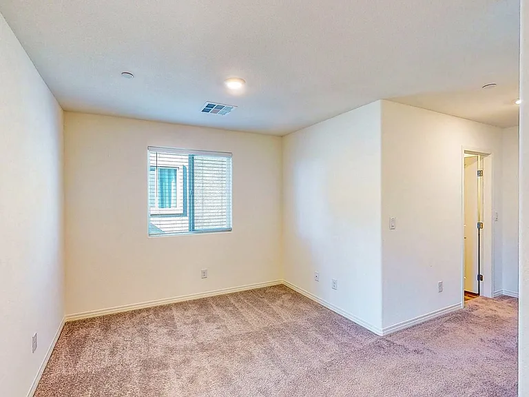 4261 Venus Falls Ave — Photo 17