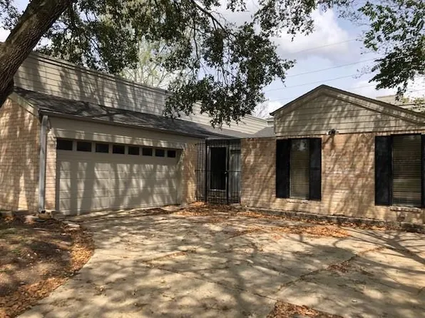 4822 Whispering Falls Dr, Houston, TX 77084