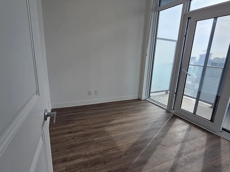 22 Hughson St N #2307B — Photo 4