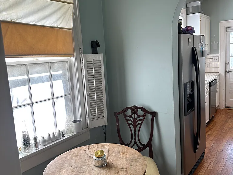 927 Heard Ave — Photo 10